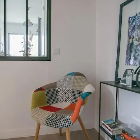 Appt Agreable Avec Balcon Au Sud-ouest De Appartement *