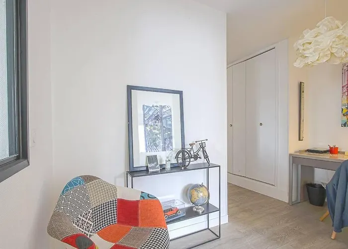 Appt Agreable Avec Balcon Au Sud-ouest De Lägenhet