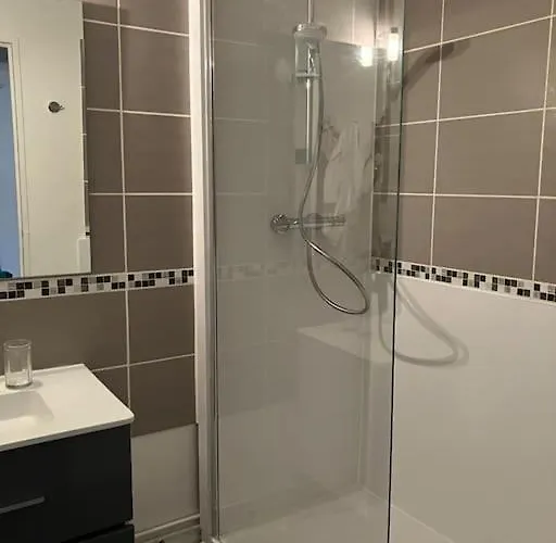 Appt Agreable Avec Balcon Au Sud-ouest De Lägenhet Caen
